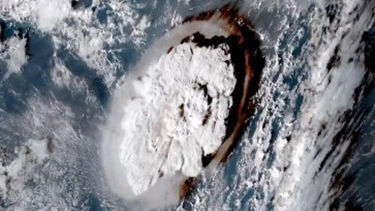 A satellite image of the eruption of the Hunga Tonga-Hunga Ha'apai volcano 