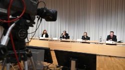 Tisková konference nezávislé vyšetřovací komise, kterou pověřila mnichovská arcidiecéze, ke zprávě o zneužívání. 