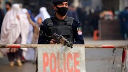 Seitdem die Taliban in Pakistan den Waffenstillstand mit der Regierung gebrochen hat, werden Kirchen und ihre Umgebung von der Polizei überwacht