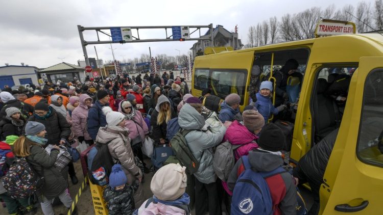 Ukrainian refugees at the border of Moldova