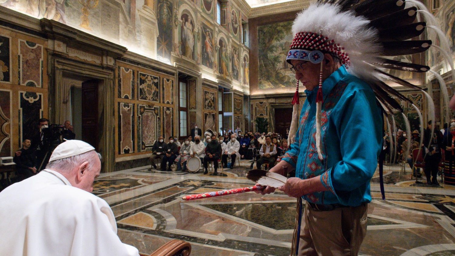 In Canada, the pope announced his itinerary: the warmth of the aboriginal people