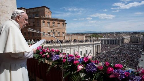 Papa: a Piazza San Pietro per la Messa di Pasqua