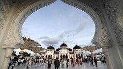 Gebet in einer indonesischen Moschee im Mai 2022