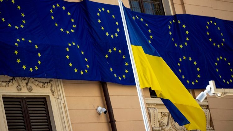 Kard. Hollerich: Ukraina zasługuje na przyjęcie do Unii Europejskiej