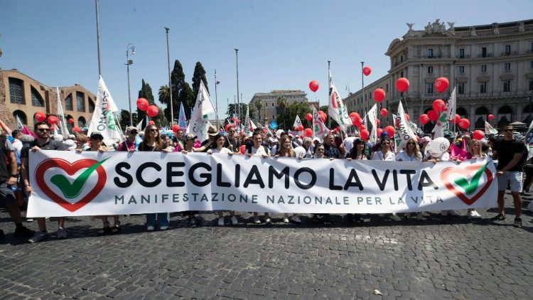 Pro Life in piazza, "abbiamo il sostegno del Papa"