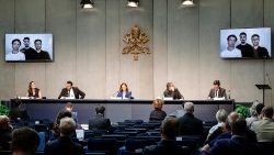 Press conference announcing details of the 10th World Meeting of Families in Rome