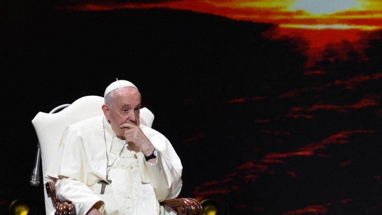 El Papa, en la Basílica de Santa María de los Ángeles, durante el encuentro mundial de 2022 en Asís