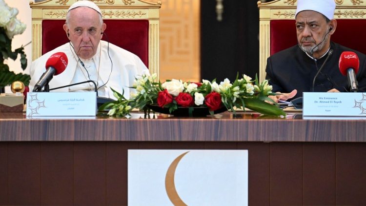 Papież Franciszek i Wielki Immam al-Azhar Ahmed Al-Tayeb