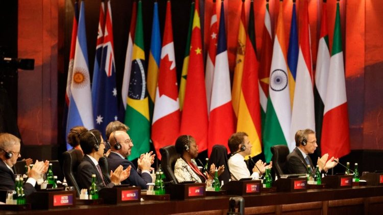 बाली में जी-20 राष्ट्राध्यक्षों और शासनाध्यक्षों का शिखर सम्मेलन