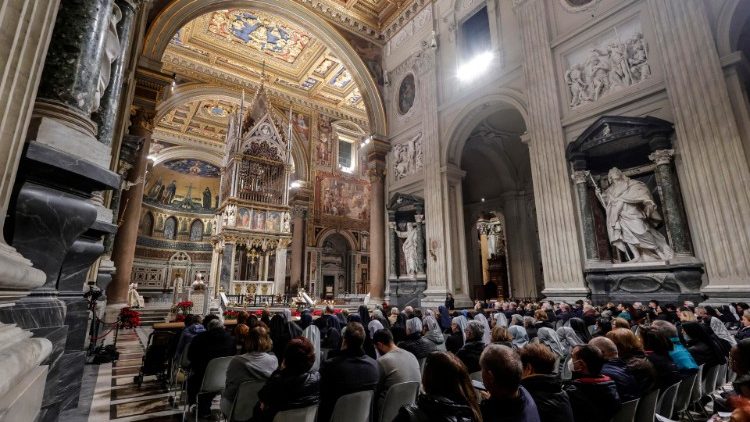 Messa nella basilica di San Giovanni in Laterano