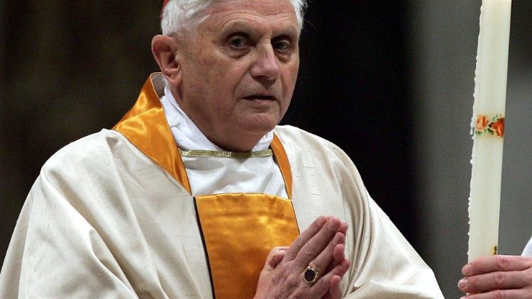 El Papa Benedicto XVI cuando era cardenal
