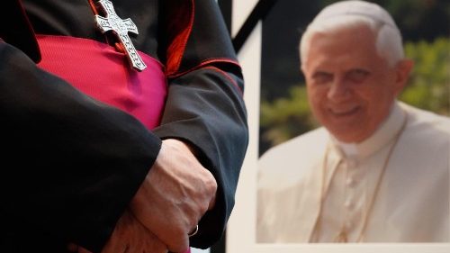 Nuntius Eterovic: Benedikt blickte bis zuletzt auf deutsche Kirche