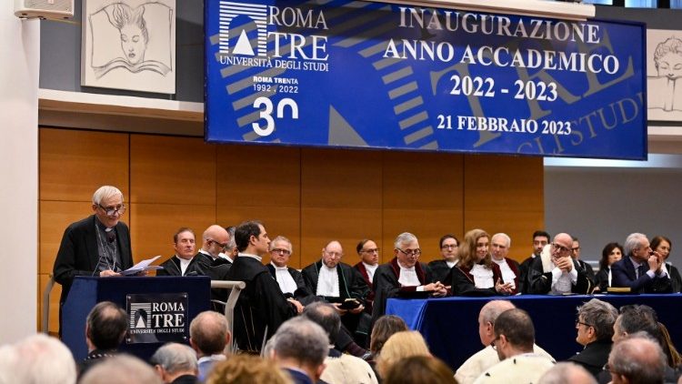 Лекция магистралис на кард. Дзупи при откриването на академичната година на римския университет Roma Tre, 21.02.2023
