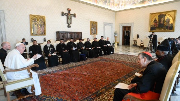 Ferenc pápa keleti ortodox papokkal és szerzetesekkel
