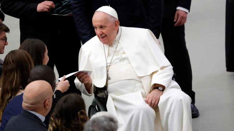 Pope to Pontifical Universities: Work together harmoniously