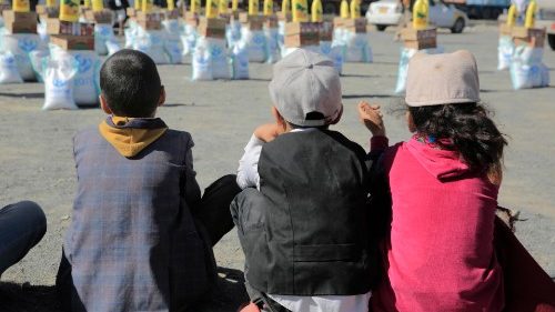 Aumenta o número de crianças em áreas de conflito. Iêmen a pior situação