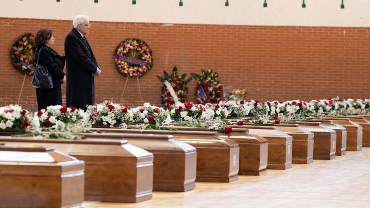Památku obětí uctil italský prezident Sergio Mattarella 