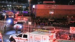 Il centro migranti di Ciudad Juárez, in Messico, dove ieri sera è divampato un incendio