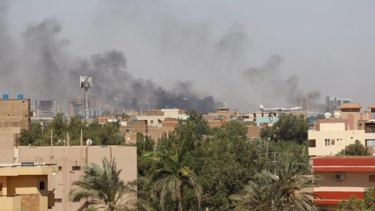 Най-малко 180 са убитите при военните сблъсъци в Судан през тези дни