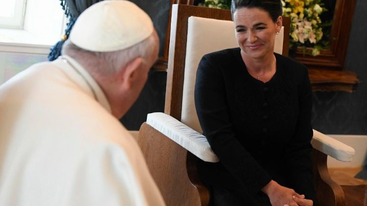 Papież i prezydent Węgier Katalin Novák 