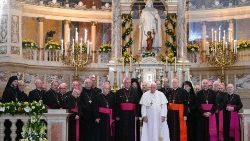 Папа на сустрэчы з венгерскім духавенствам у Саборы святога Стэфана ў Будапешце