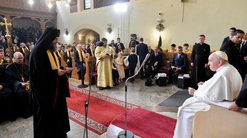 El Papa bendice la Iglesia greco-católica en Hungría