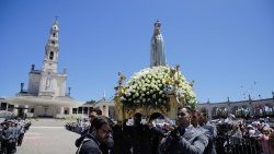 Procession en la fête de Notre-Dame de Fatima, au sanctuaire de Fatima (Portugal), le 13 mai 2023. 