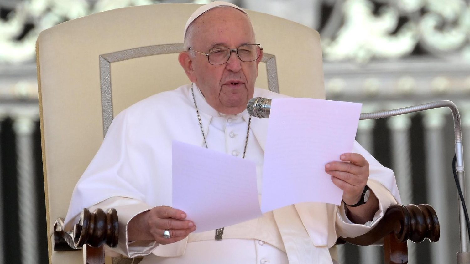 Il Papa chiede l’iniziativa ‘un minuto di pace’