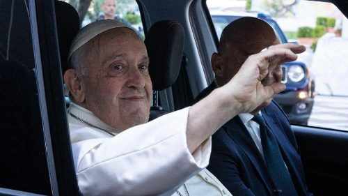 Папа выписан из больницы