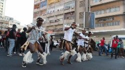 Mozambique: Celebrations and a march for Freedom in Maputo.