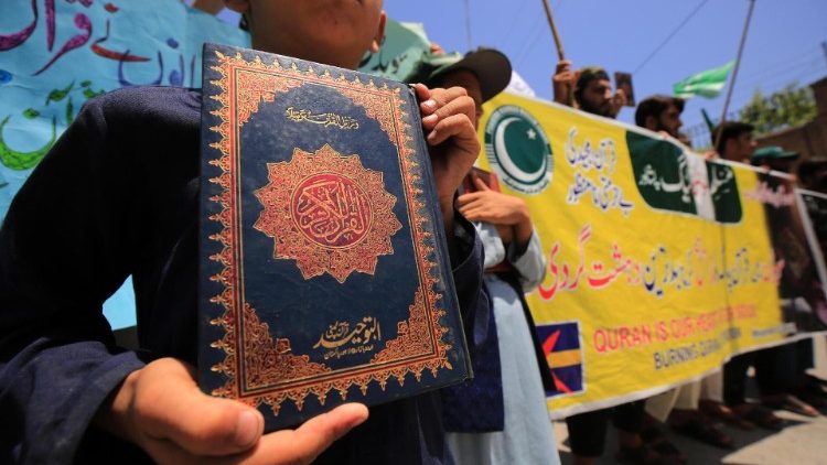 कुरान के अपवित्रीकरण पर भड़का लोगों का रोष, 10.07.2023