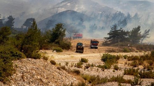 Incêndios devastadores na Grécia