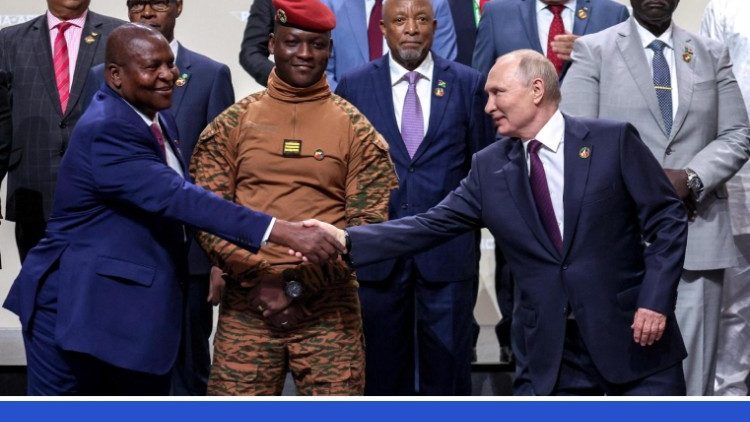 Picha ya viongozi wa kiafrika wakiwa na Putin