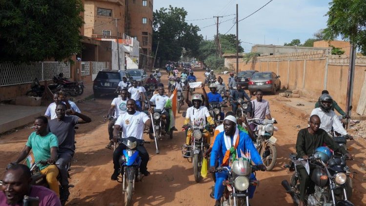 Niger junta supporters rally against ECOWAS sanctions following coup