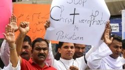 Протести в Карачи срещу християнските преследвания в Пакистан