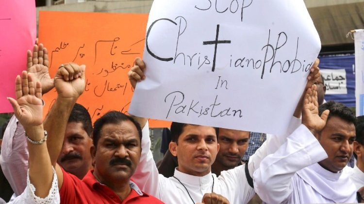 Протести в Карачи срещу християнските преследвания в Пакистан