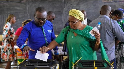 Au Gabon, le climat postélectoral reste tendu en attendant les résultats