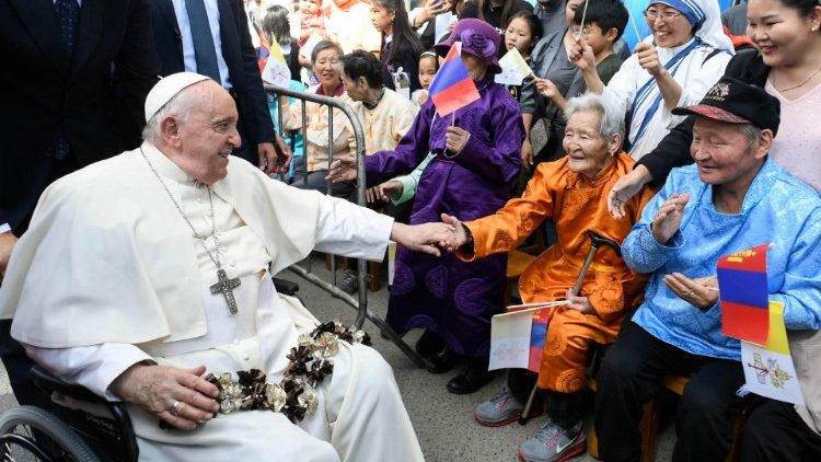 Papież Franciszek zaczął podróż do Mongolii