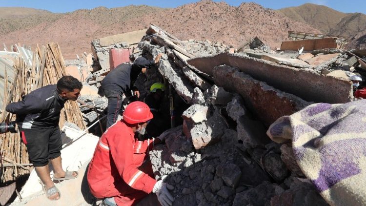 Marokā notikušās zemestrīces dramatiskās sekas