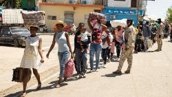 Éxodo de haitianos de República Dominicana por disputa por el rio Masacre