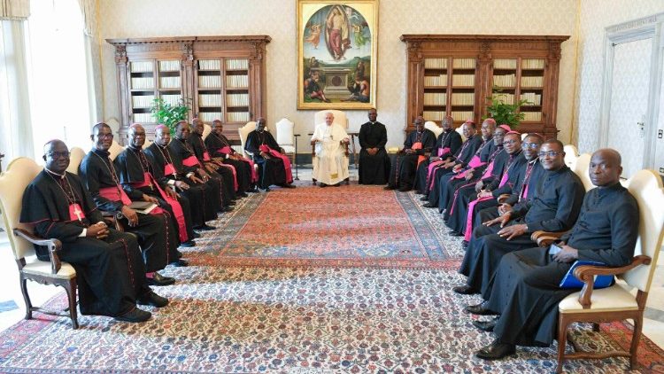 Biskupi Wybrzeża Kości Słoniowej u Papieża: młodzi w centrum duszpasterstwa