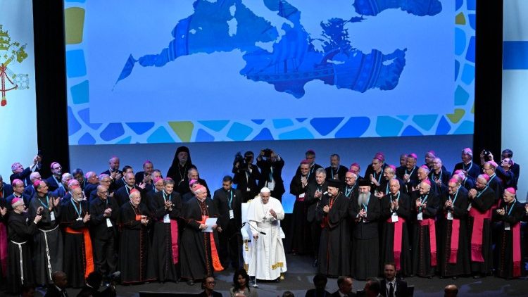 Papież na sesji kończącej III edycję spotkań śródziemnomorskich
