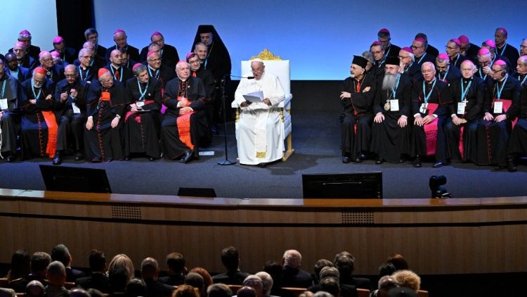 Sveti Otac održao je govor na završnom zasjedanju "Mediteranskih susreta" u Marseilleu, u subotu, 23. rujna