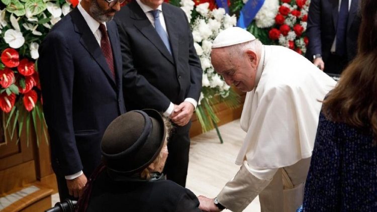 Le Pape salue la veuve de Giorgio Napolitano, Clio Maria Bittoni