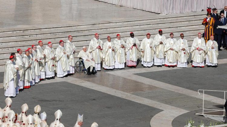 Литургия за началото на Синода на епископите