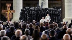 教皇フランシスコとシノドス参加者らによる祈りの集い  2023年10月19日　バチカン・聖ペトロ広場