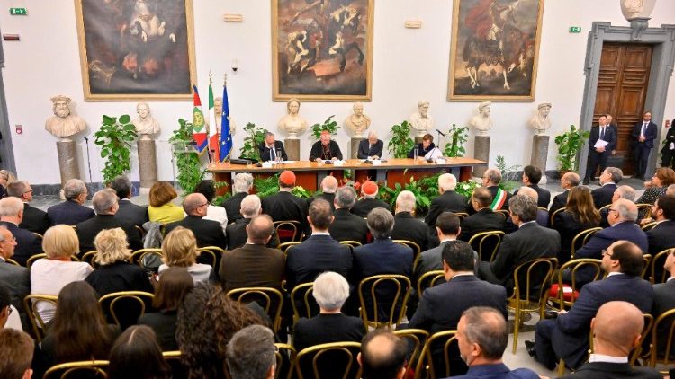 Participación del cardenal Pietro Parolin en el acto dedicado al cardenal Achille Silvestrini en el Campidoglio de Roma. 