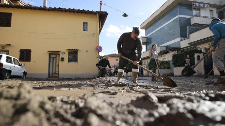 Il maltempo in Toscana, 10 anni dopo quello in Sardegna: il dissesto idrogeologico continua a far vittime