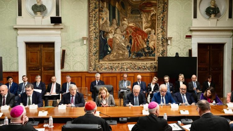 Dvostransko srečanje med italijansko vlado in Svetim sedežem