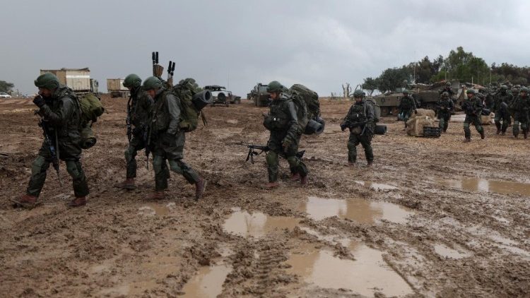 इजराइल ने गाजा पर सैन्य हमले जारी रखे हैं